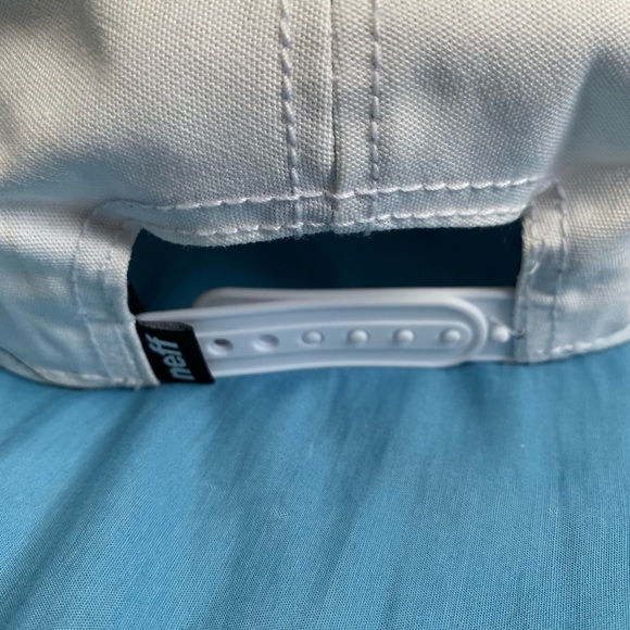 Neff white & mint SnapBack hat. - Picture 2 of 4
